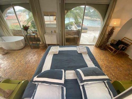 Hostal Villa Loutissol