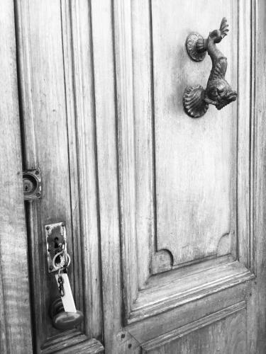 Hostal Maison L�onard Du Ventoux