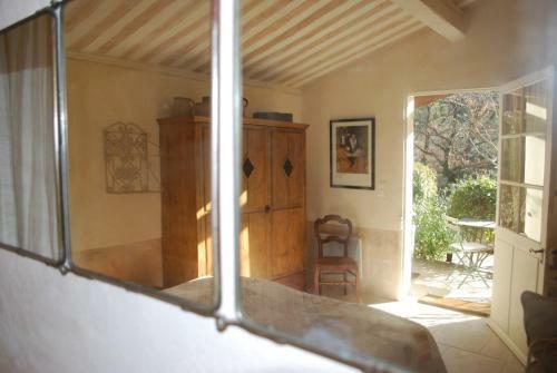 Hostal Sous Les Canniers