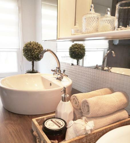 Bed & Breakfast Aux Champ�s