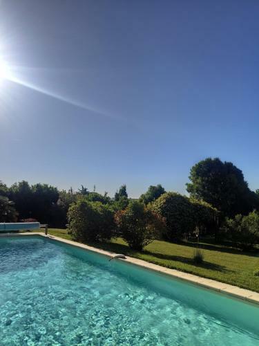 Hostal Les S�quoias