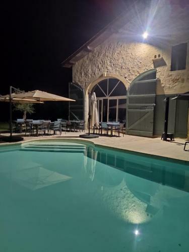 Hostal Les S�quoias