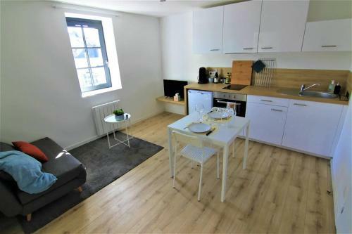 Apartamento T2 Charmant - Segr� Centre Ville - 003
