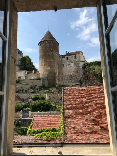 B�tisse Du Pont Pinard Et Son Granit Rose