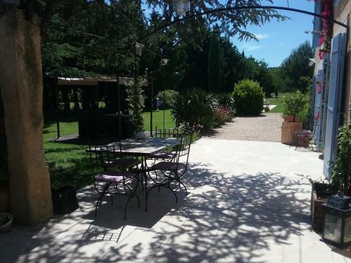 Bed & Breakfast Mas Des Bougainvillees