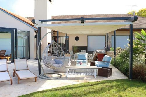 Villa Solesmes Suites