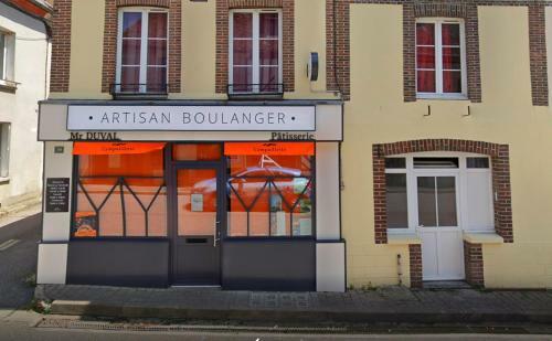 Maison Plein Centre Du Village, Soligny La Trappe