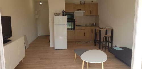 Apartamento Grand Studio Paisible Et Central