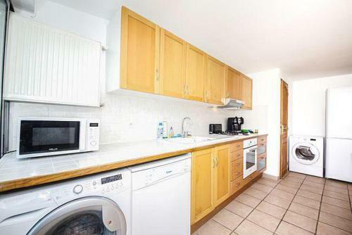 Remarkable 3-bed House In Suresnes Facing Paris