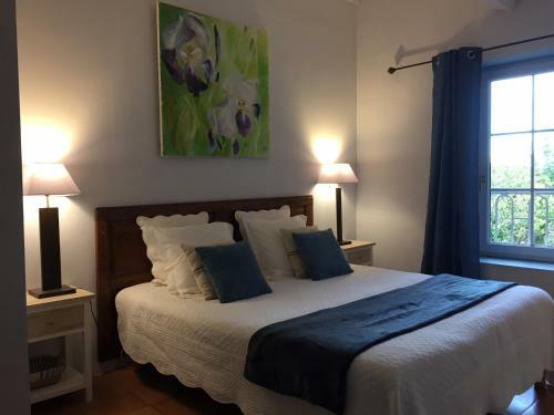 Bed & Breakfast Les Aigui�res En Provence