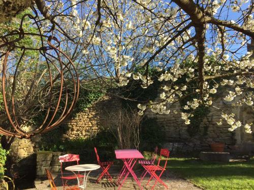 Bed & Breakfast Les Aigui�res En Provence