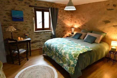 Hostal La Vall�e Du Launay