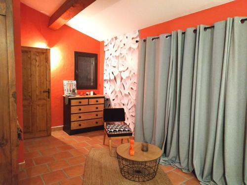 Hostal Villa Bleucassis