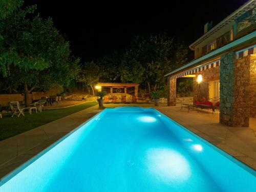 Villa 4 Chambres 160m2 Avec Piscine Chauff�e