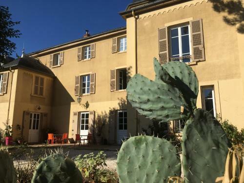 Suite de Charme Bed N Breakfast Tr�s Proche Lyon