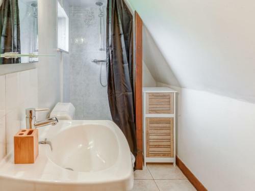Peaceful Holiday Home In Teillots With Private Pool