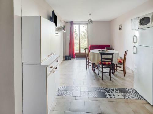Cozy Apartment In Th�dirac With A Shared Swimming Pool