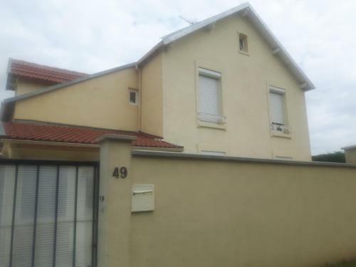 Hostal 7 Minutes de L'a�roport de Charles de Gaulle