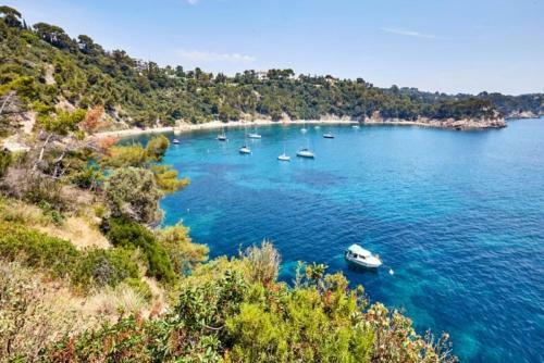 Maisonnette Terrasse + Jardinet � 8 Min Des Plages