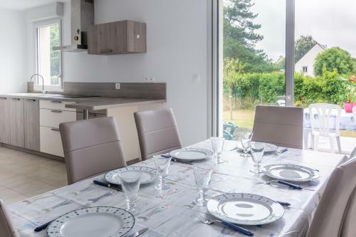 Flochou�t - Maison Avec Jardin - Tr�livan Proche Dinan