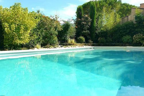 Villa Propri�t� Exceptionnelle � 25km D?aix En Provence - 8 Guests