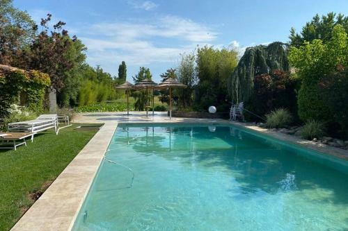 Villa Propri�t� Exceptionnelle � 25km D?aix En Provence - 8 Guests