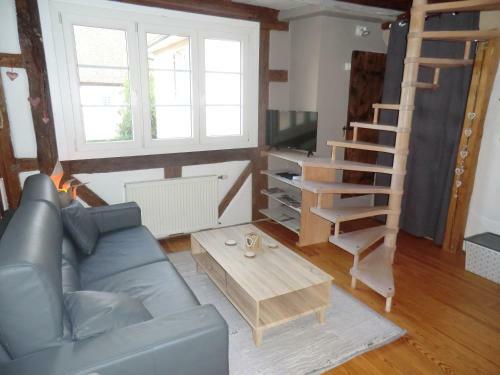 Apartamento G�te Par Ci, Par L�
