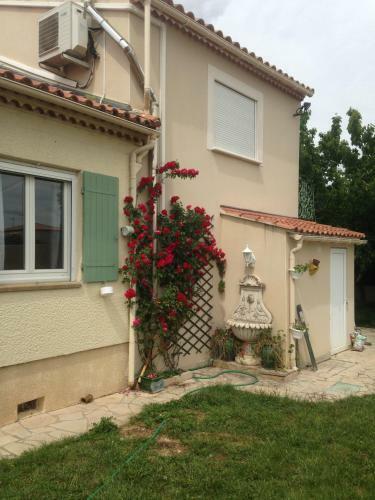 Apartamento Charmant Studio � Uchaud