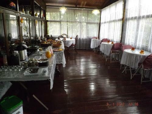 Hostal Pousada Quintal Das Pedras