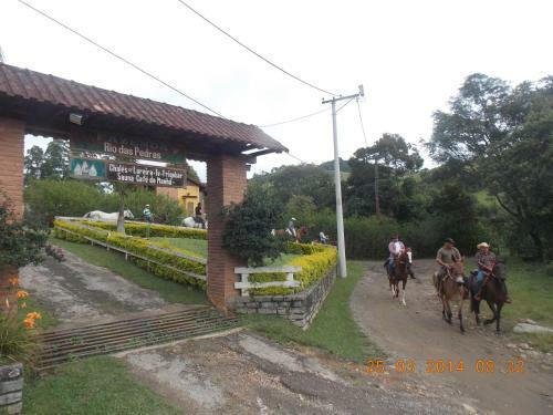 Posada Pousada Fazenda Rio Das Pedras
