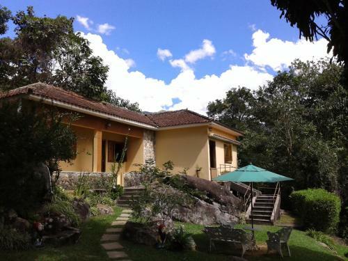 Ch�cara Pacheco Casa E Chal�
