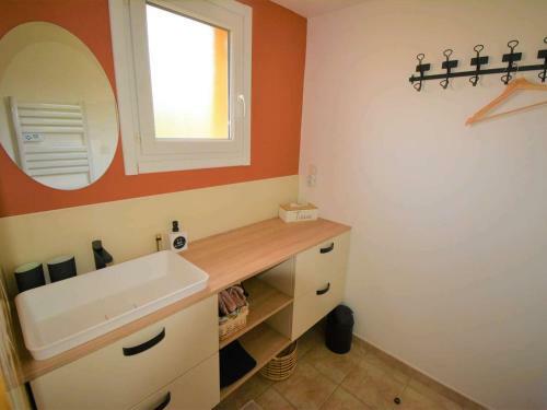 Maison Vagnas, 4 Pi�ces, 6 Personnes - Fr-1-382-174