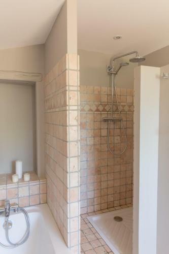 Bed & Breakfast Le Mas Des Alexandrins