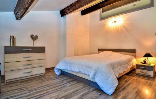 Awesome Apartment In Uz�s With 3 Bedrooms