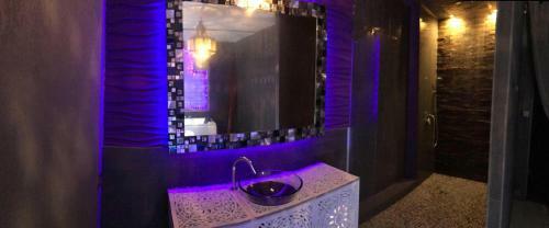 Hostal Loveroom