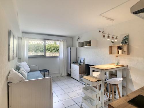 Apartamento Golfe Juan Studio Dans R�sidence Avec Piscine