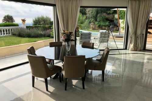 Luxury Villa With Spa In Golfe-juan - Sea View