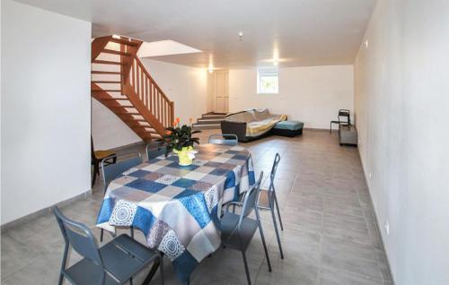 Nice Home In Vanosc With Wifi And 3 Bedrooms