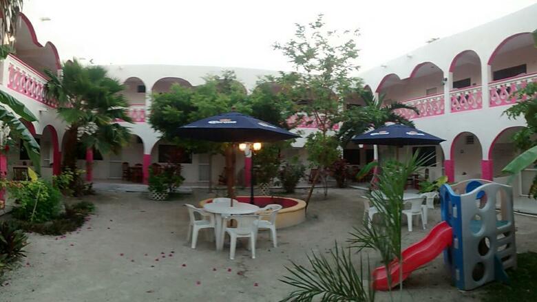 Hotel Los Arcos