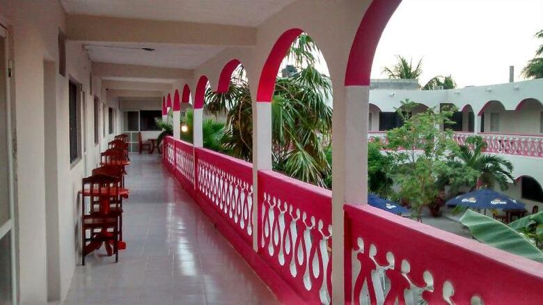 Hotel Los Arcos