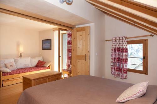 Chalet De La C�me