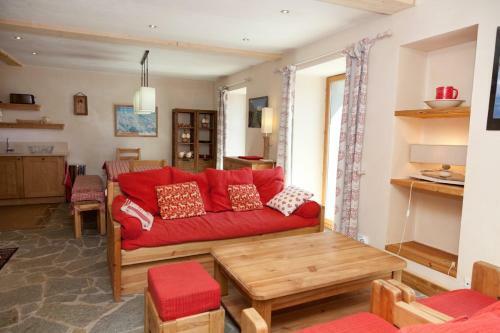 Chalet De La C�me