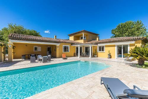 La Villa Des Baous
