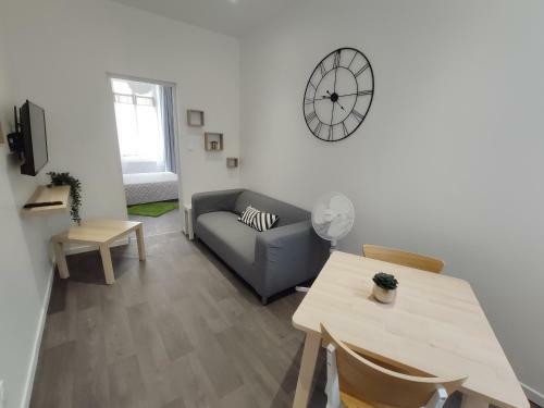 Apartamento Sources Des C�lestins - Gare - P�le Universitaire
