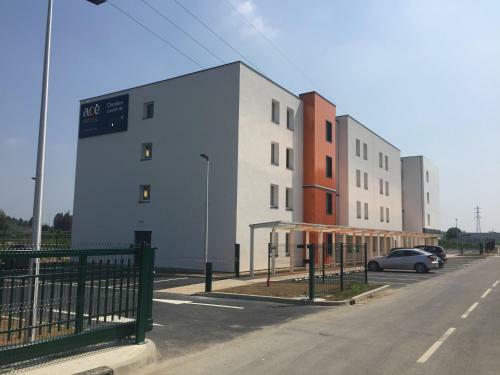 Hotel Ace H�tel Paris Sud Villabe