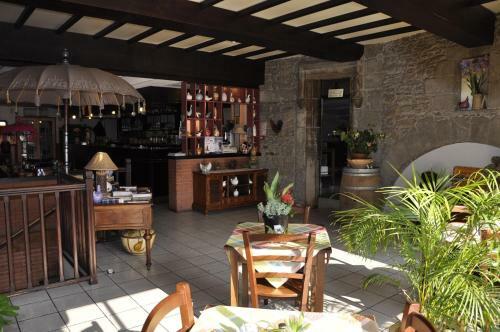 Hotel Les Deux Acacias