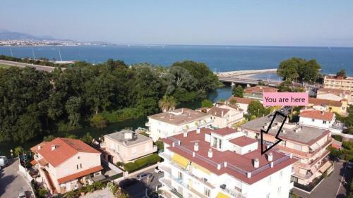 Apartamento Charmant Studio Proche de Nice � 300m Des Plages