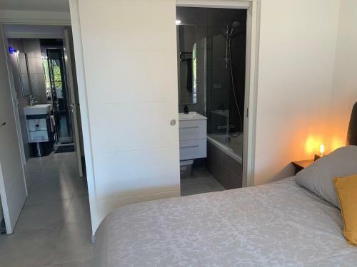 Apartment Sea Side Rooftop Swimming Pool Between Antibes And Nice