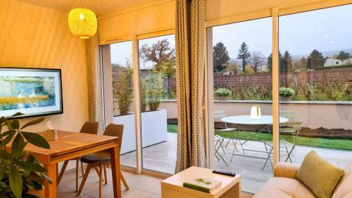 Bed & Breakfast Le M�connais Guest House