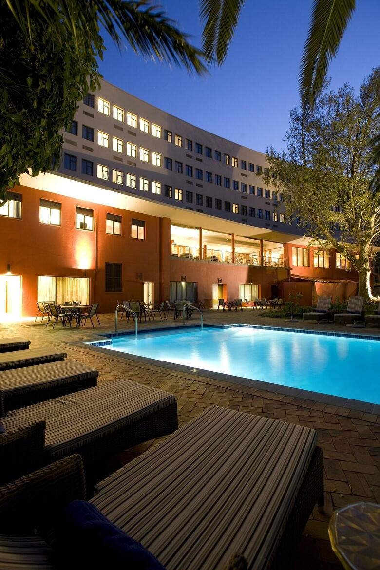Hotel Garden Court de Waal